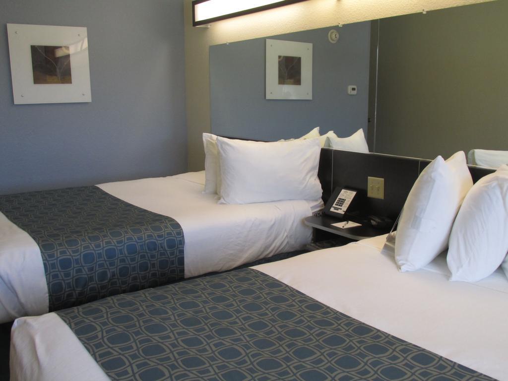 Microtel Inn & Suites Belle Chasse Pokój zdjęcie
