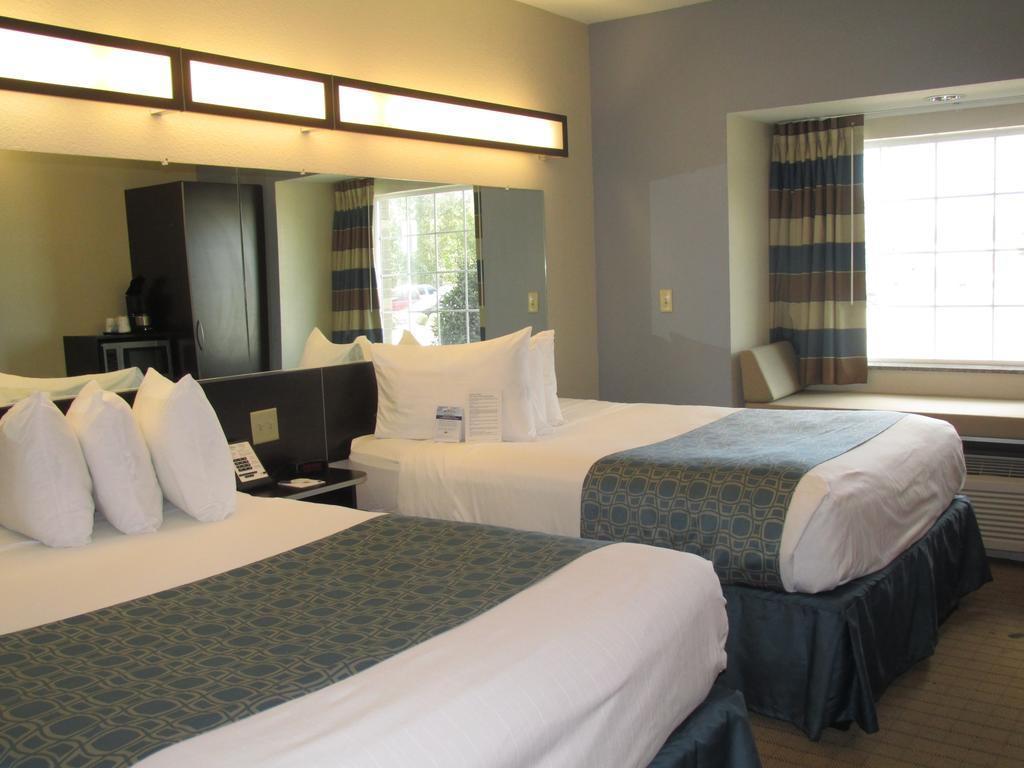 Microtel Inn & Suites Belle Chasse Pokój zdjęcie